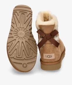 Botas UGG MINI BAILEY BOW en cuero