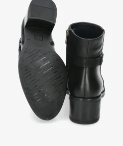 Botines Dorking 8966 en negro