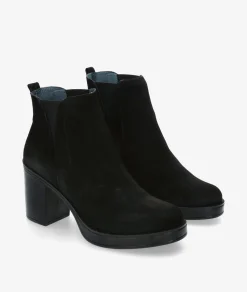 Botines Funny Lola 452 en serraje negro