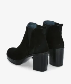 Botines Funny Lola 452 en serraje negro