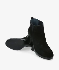 Botines Funny Lola 452 en serraje negro