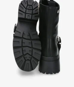 Botines Mustang 54654 en negro