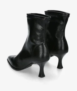 Botines pabloochoa.shoes 78039 en negro