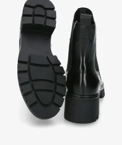 Botines Traveris LOR40-1676 en negro