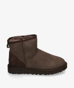 Botines UGG CLASSIC MINI II en marrón