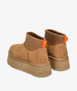 Botines UGG CLASSIC MINI DIPPER en cuero