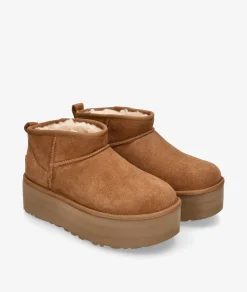 Botines UGG CLASSIC ULTRA MINI PLATFORM en cuero