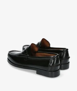 Castellanos Traveris 93000 en negro