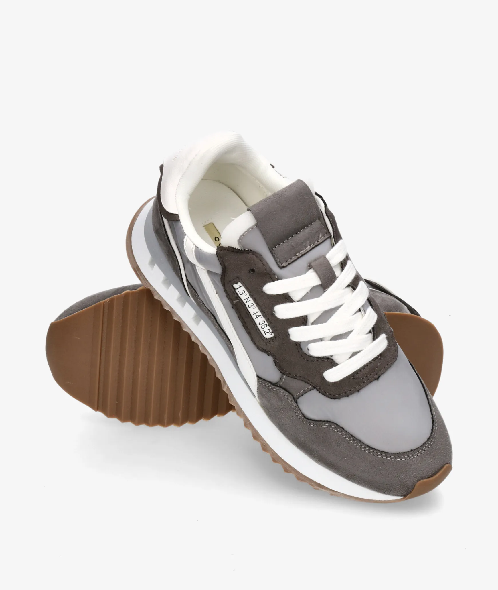 Deportivos CORINA M5580 en gris