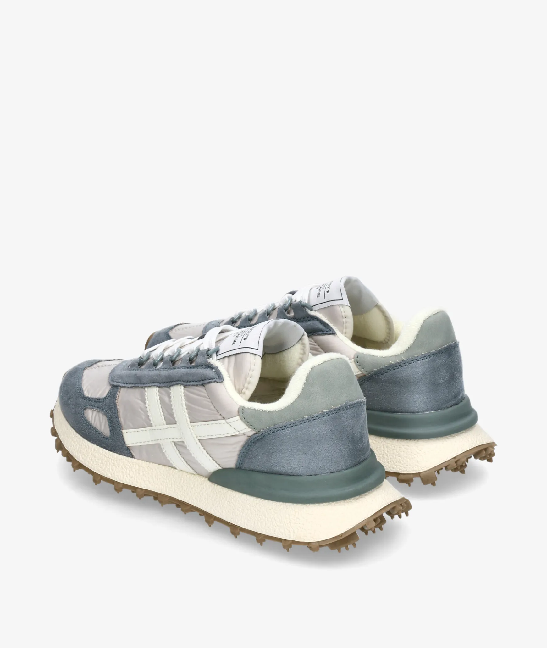 Deportivos CORINA M6065 en jeans