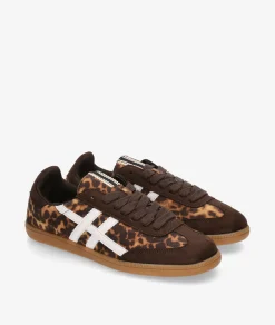 Deportivos CORINA M5520 en leopardo