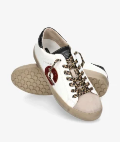 Deportivos CORINA M4500 en leopardo