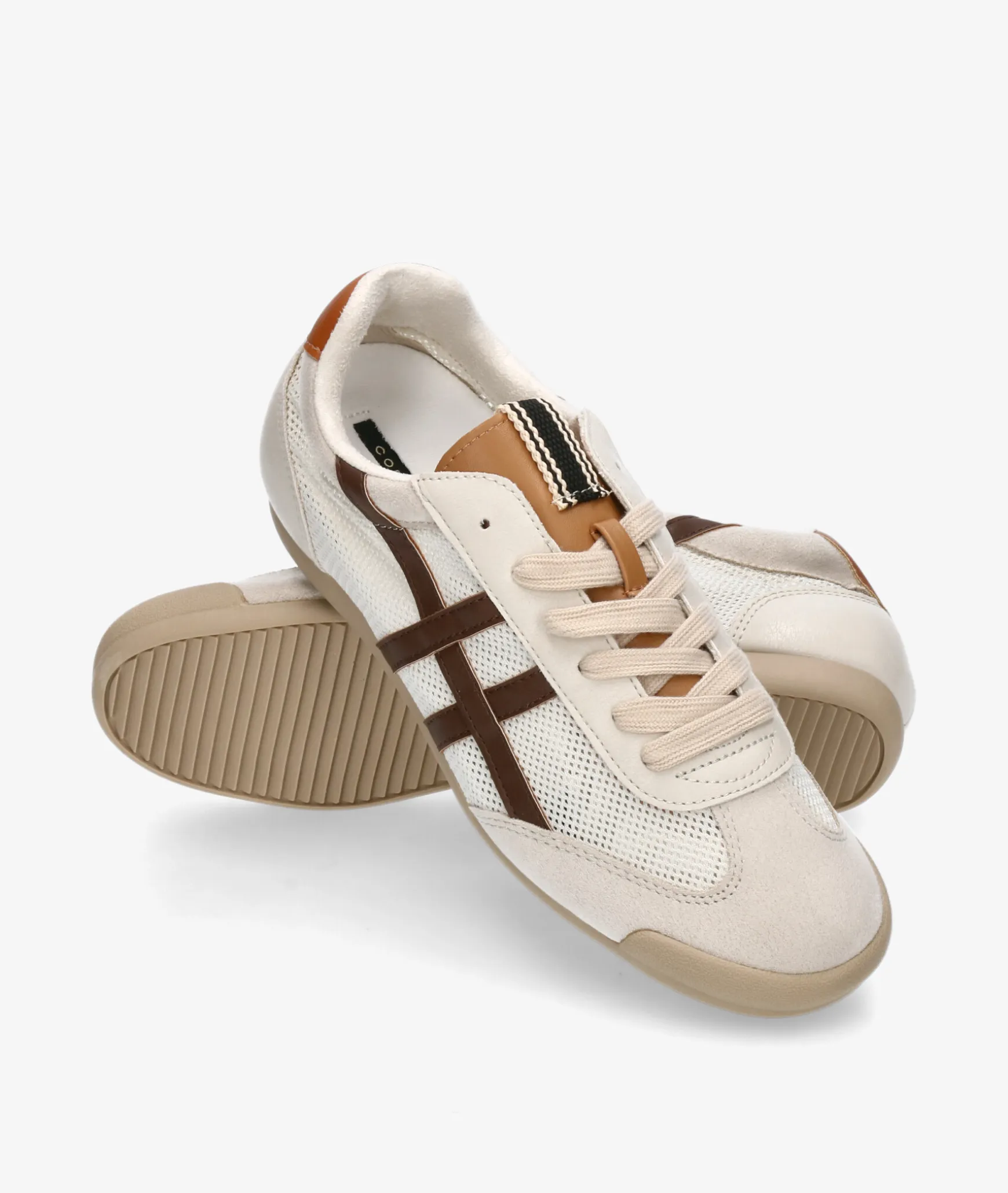 Deportivos CORINA M6035 en marrón