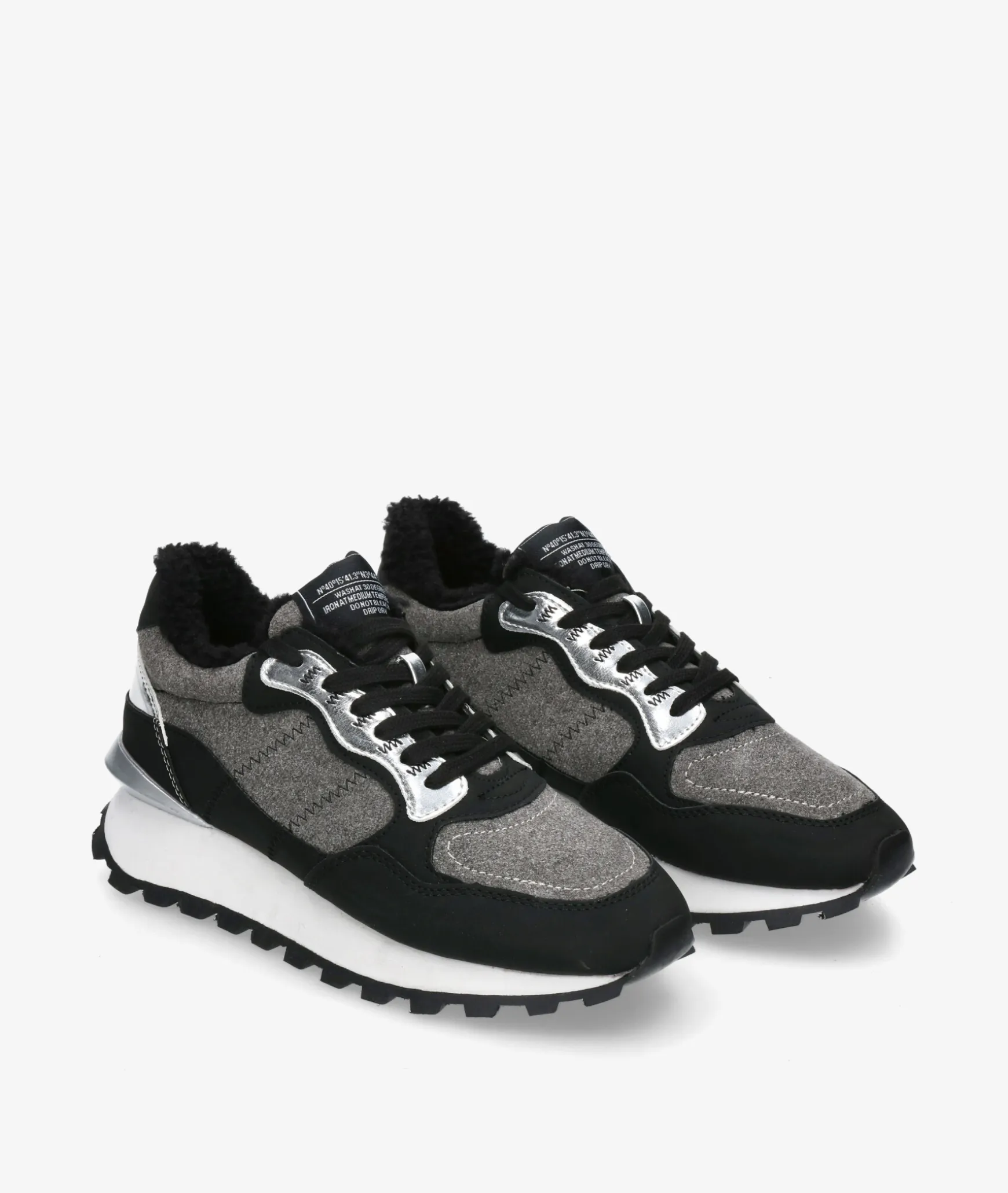 Deportivos CORINA M5575 en negro