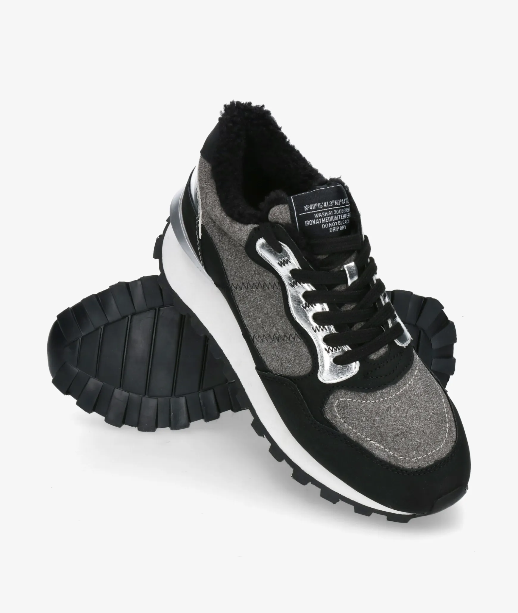 Deportivos CORINA M5575 en negro