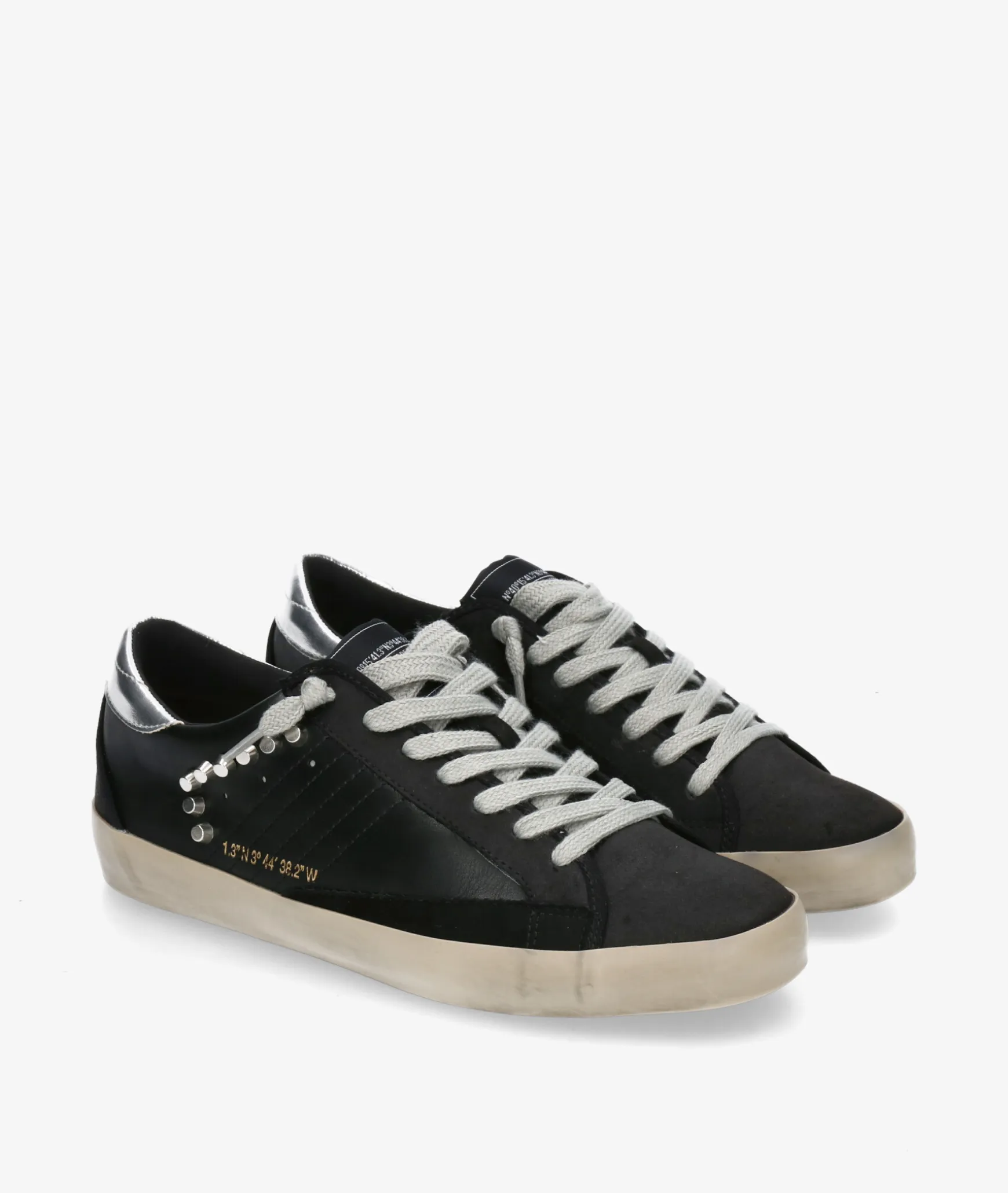 Deportivos CORINA M5500 en negro