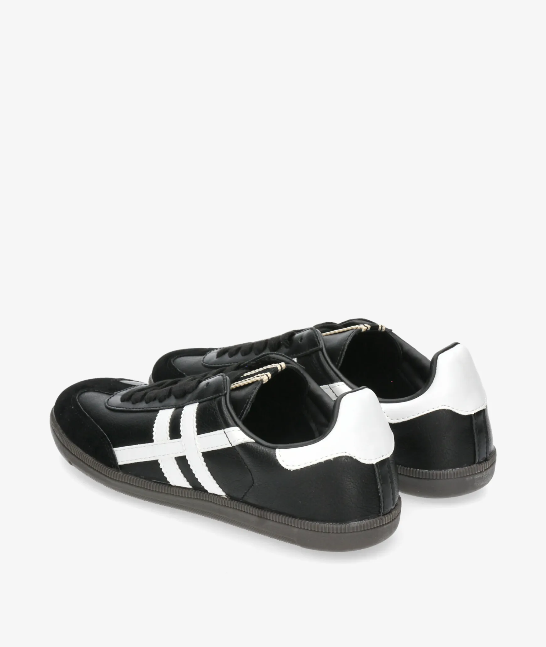 Deportivos CORINA M4505 en negro