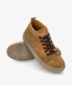 Deportivos Natural World 6122 en serraje camel