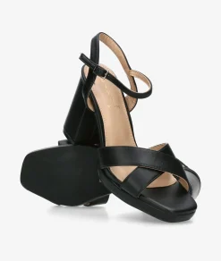 Sandalias Aclys PLATTY 01 en negro