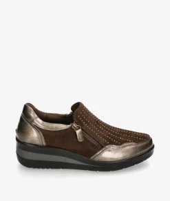 Zapatos confort Amarpies 29385 en taupe metalizado