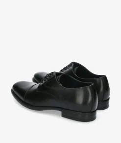 Zapatos de vestir Kénnebec S-016 en negro